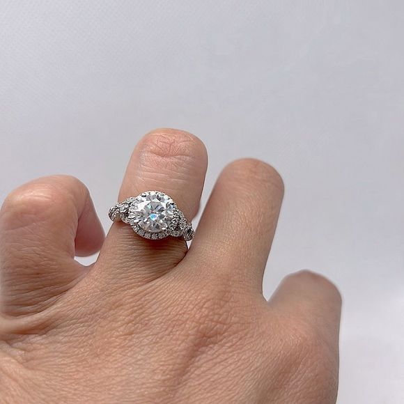 2.5ct tw round brilliant twist halo  engagement ring - Picture 8 of 15